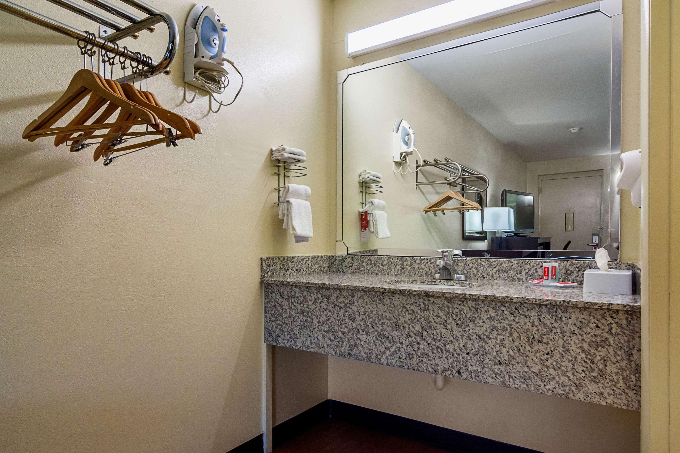 Econo Lodge Research Triangle Park Durham Zewnętrze zdjęcie
